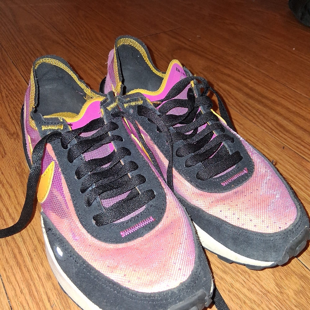 Nike Women's Sneakers - Pink, Black, Yellow